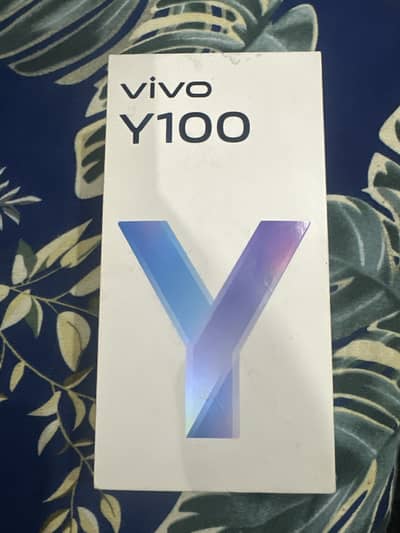 Vivo Y100 256GB Black | 10/10 Condition | Box