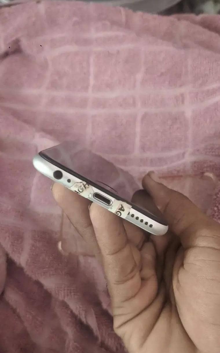 Apple iPhone 6 4