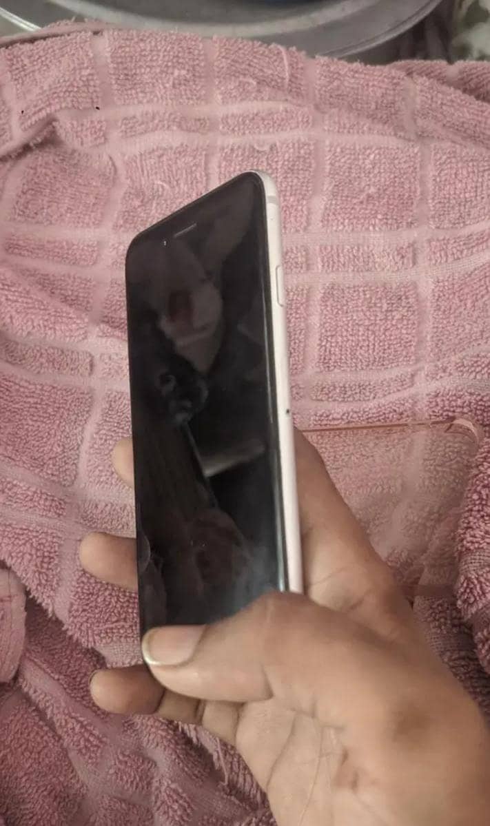 Apple iPhone 6 6