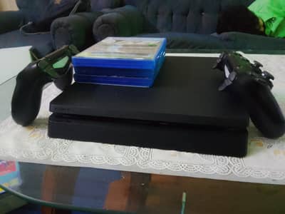 PS4 SLIM FOR SALE