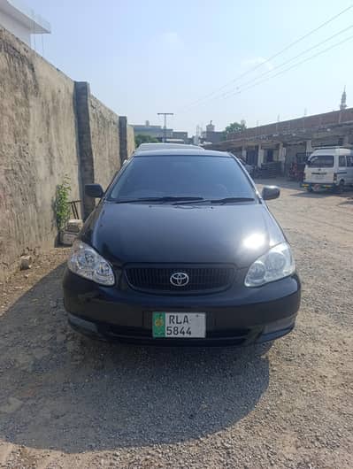 Toyota Corolla XE saloon 2004 model geniune auto