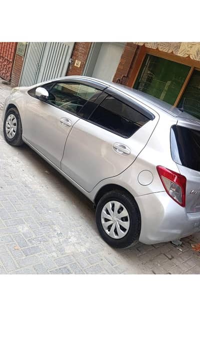Toyota Vitz 2014