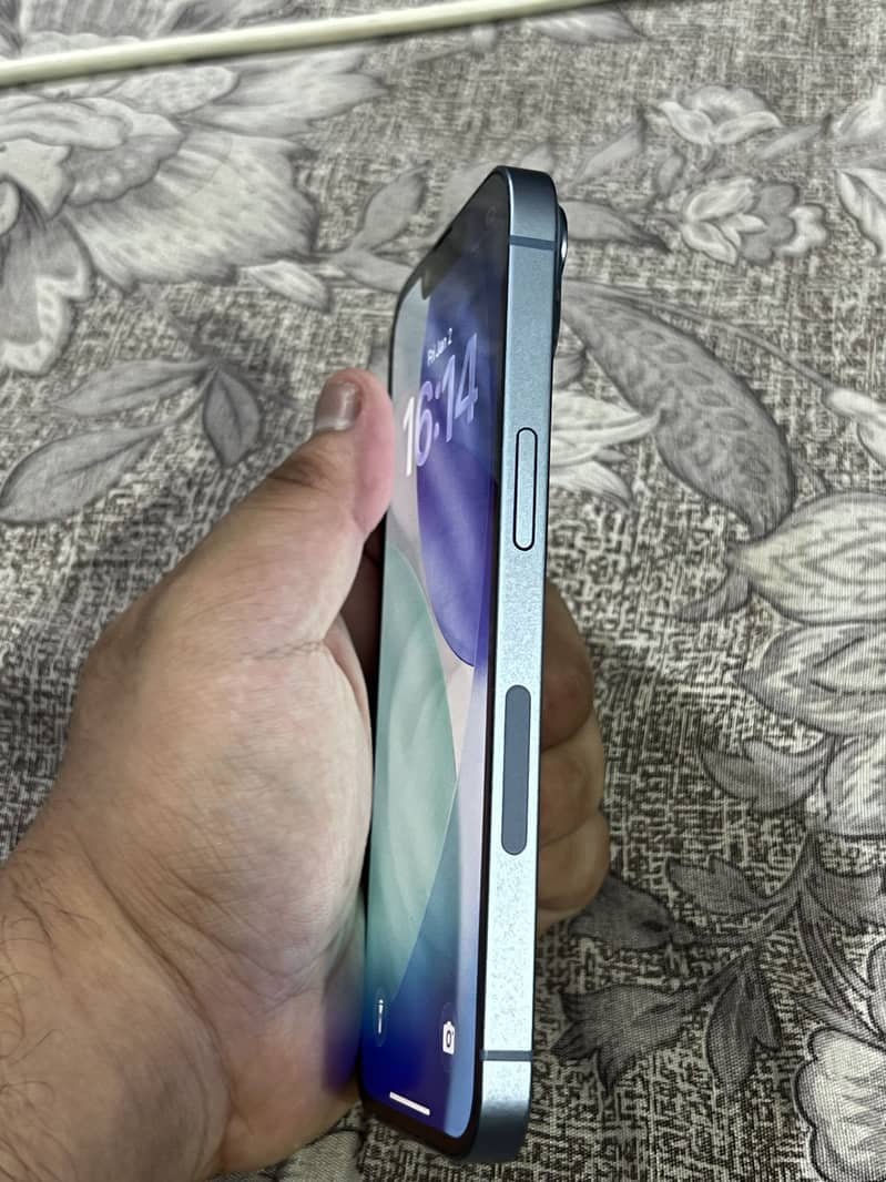 Apple iPhone 14 1