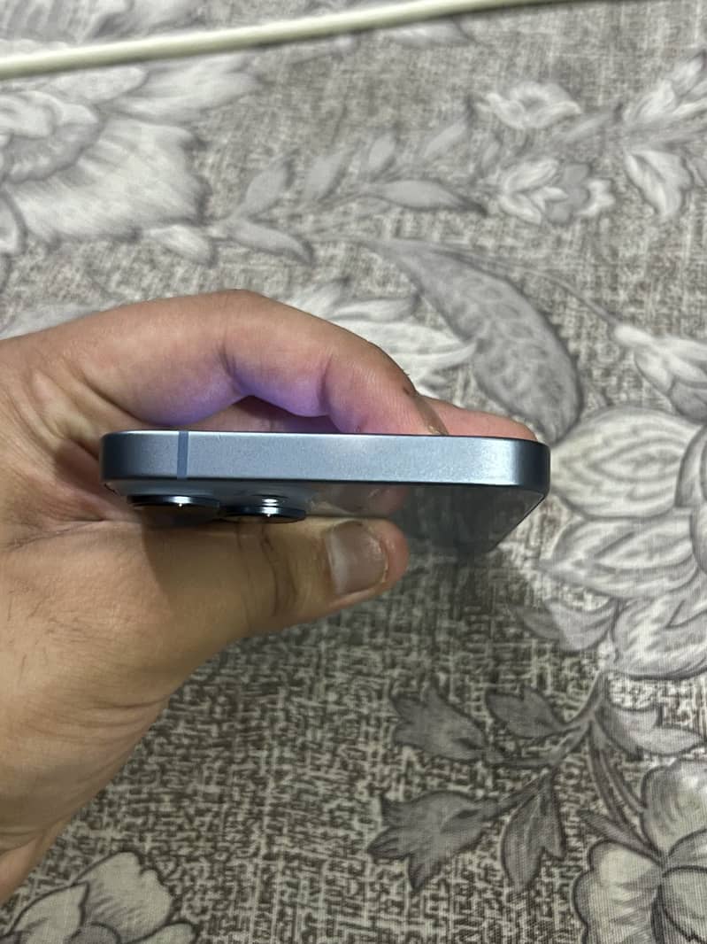 Apple iPhone 14 2