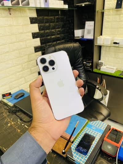 Apple iPhone 13 Pro