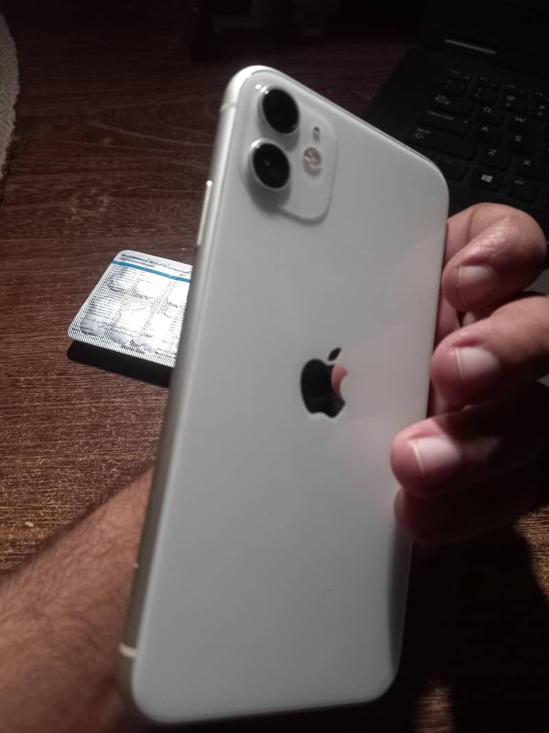 Apple iPhone 11 2