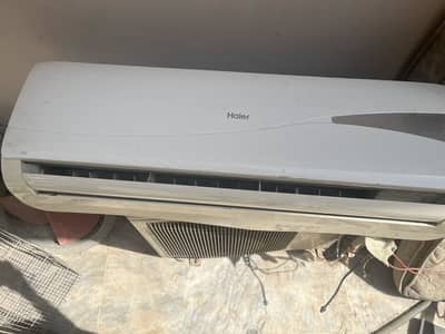 Haier New Model AC – Lightly Used – Excellent Condition – Gas Required