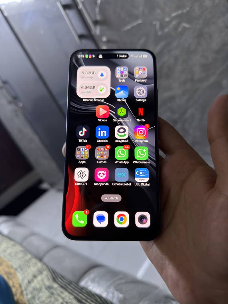 OPPO A6 Pro 0