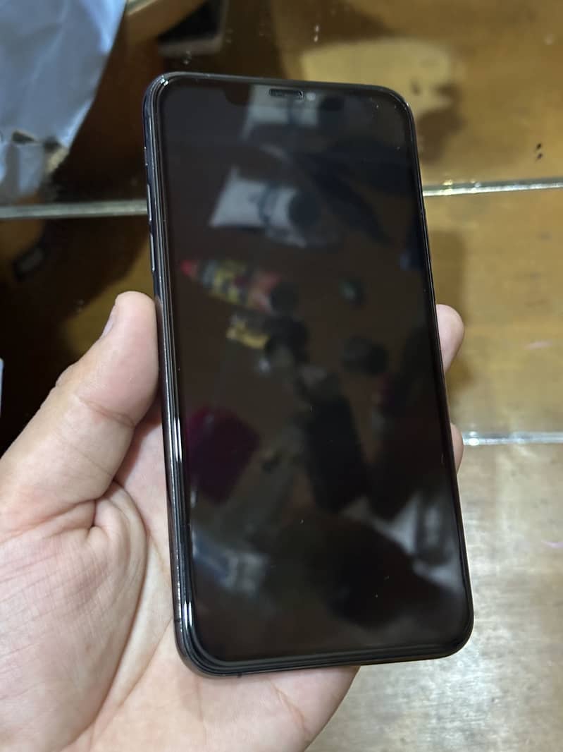Apple iPhone 11 Pro Max 1