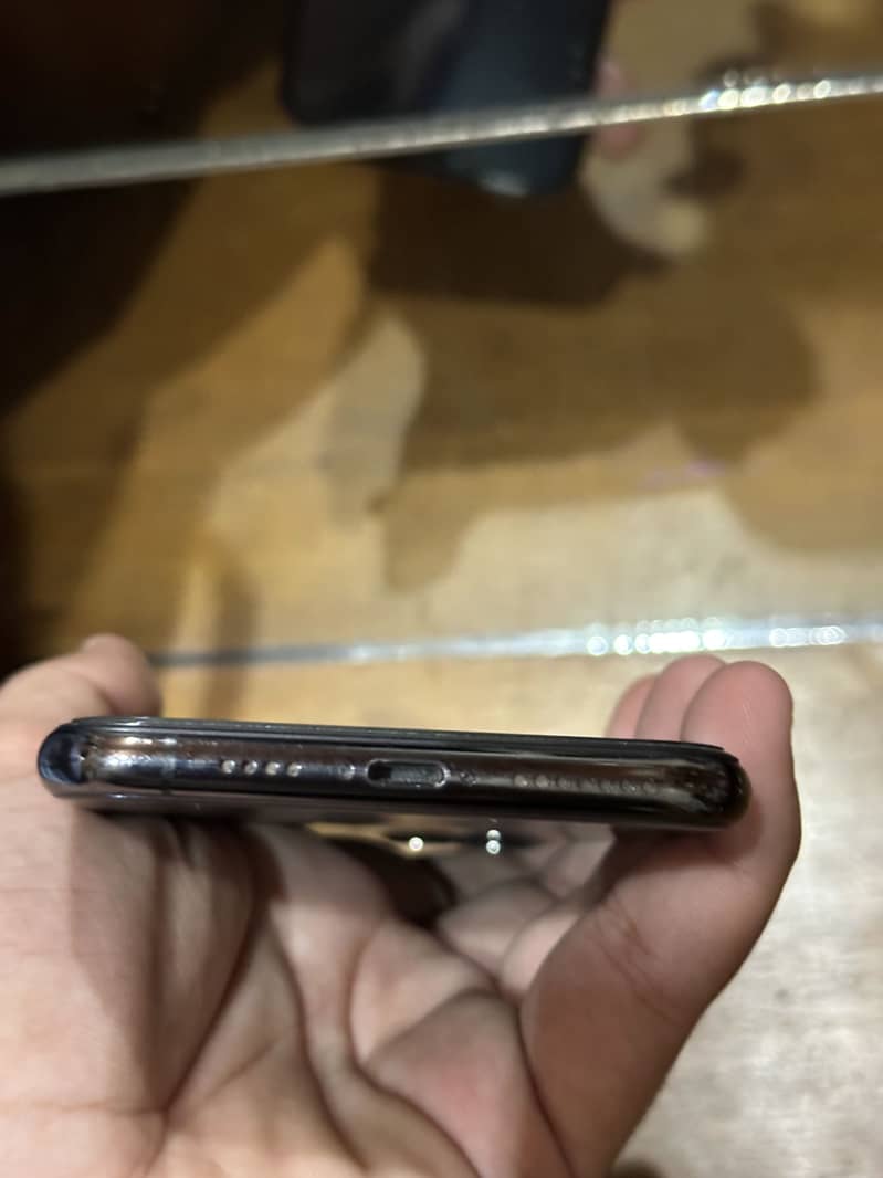 Apple iPhone 11 Pro Max 5