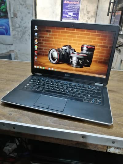 Dell Core i5 4th generation RAM8GB SSD128GB