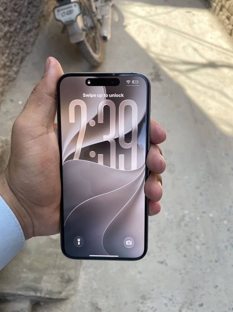 iPhone 15 pro max 1