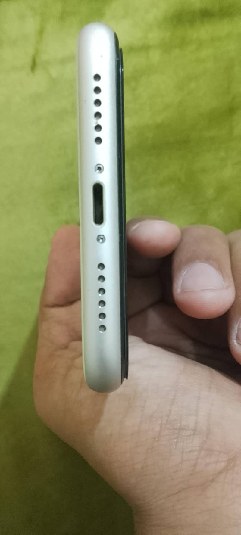 Apple iPhone 11 3
