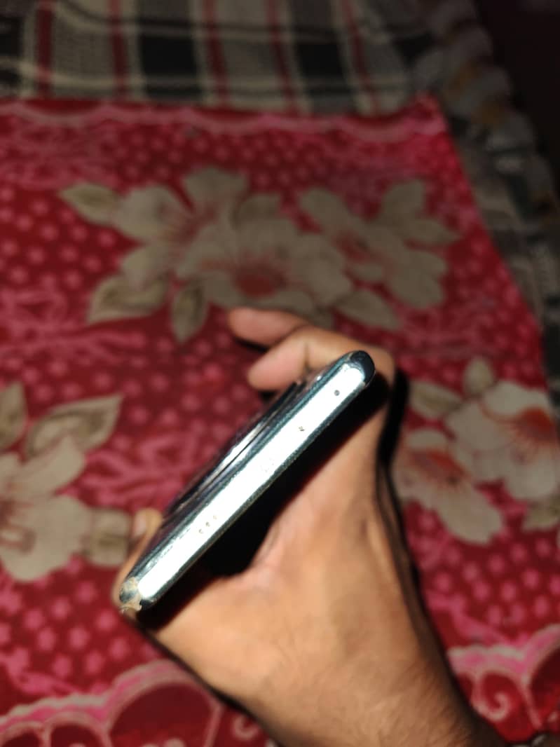 Infinix Zero 40 7
