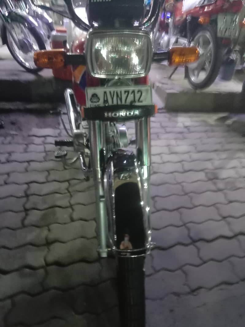 CD 70 12