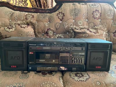 Vintage national japan combo:RX-C51Dradio tape boombox+NVG10EM VHS VCR