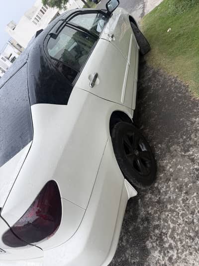 Toyota Corolla saloon 2005