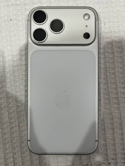 Apple iPhone 17 Pro Max