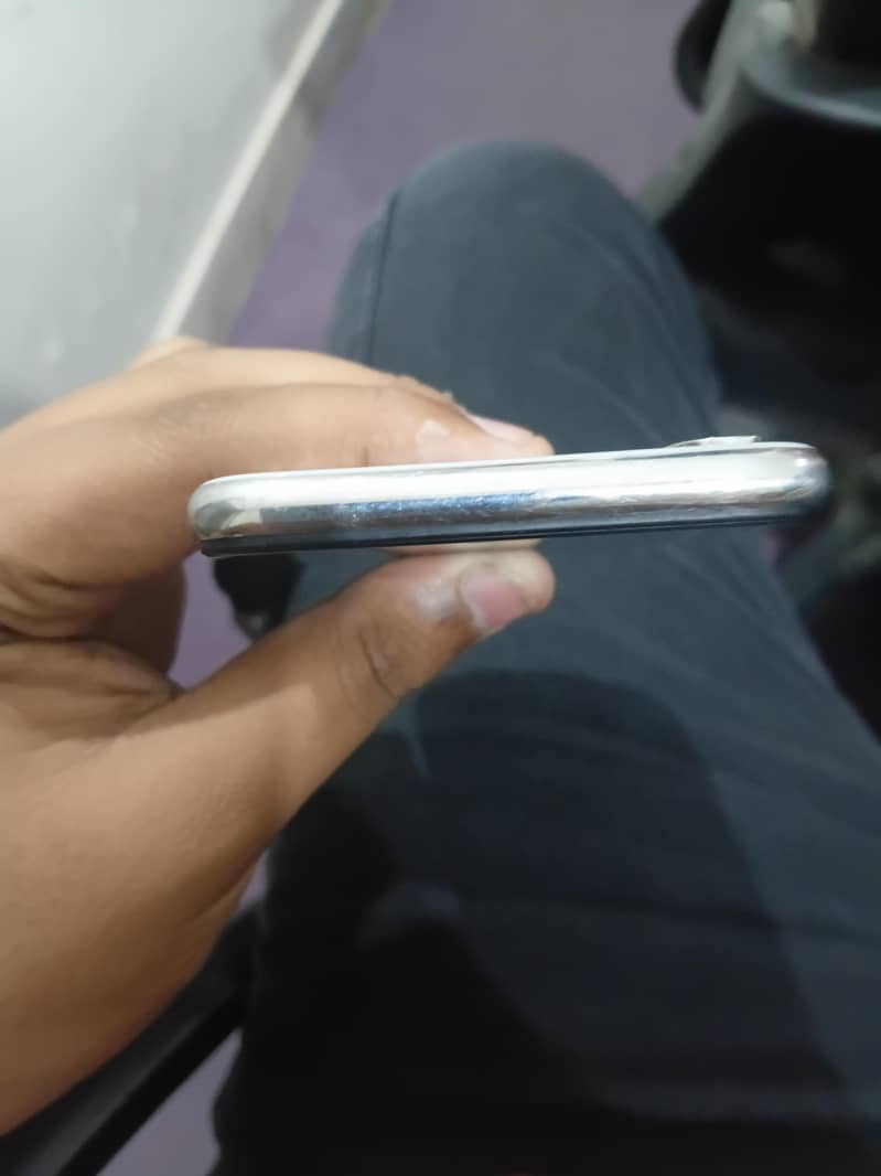 apple iphone X 4