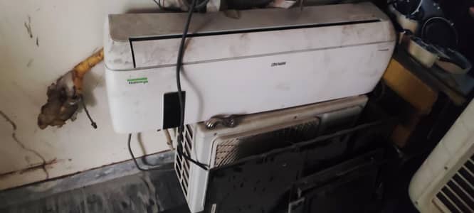 Hoamge Classic 1.5 ton Inveter AC for sale