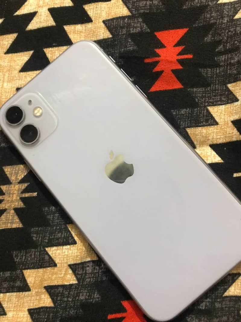 Apple iPhone 11 0