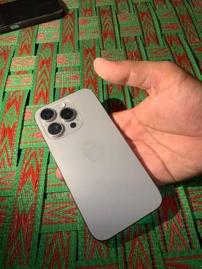 Apple iPhone 15 Pro