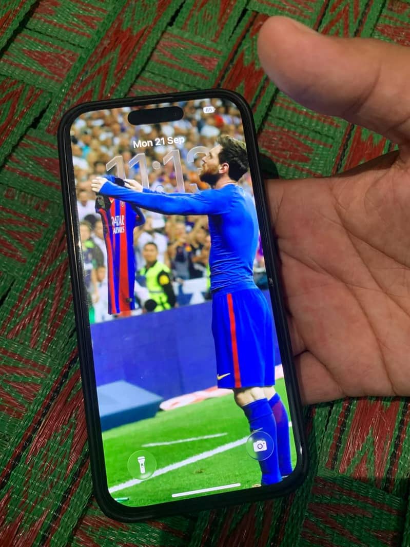 Apple iPhone 15 Pro 1
