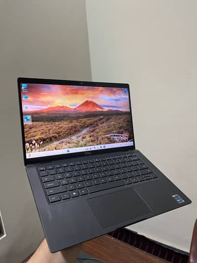 Dell latitude 7420 i5 11th gen 16/256 GB ssd