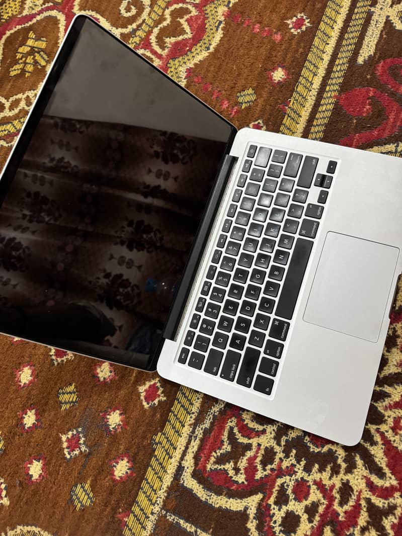 Macbook 15 pro 1