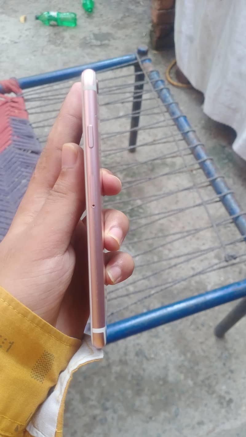 Apple iPhone 6S 2