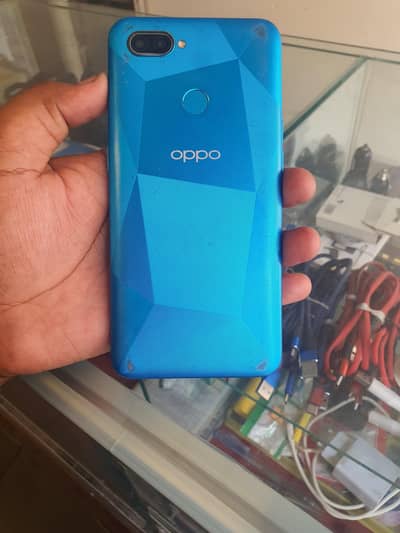 OPPO A12