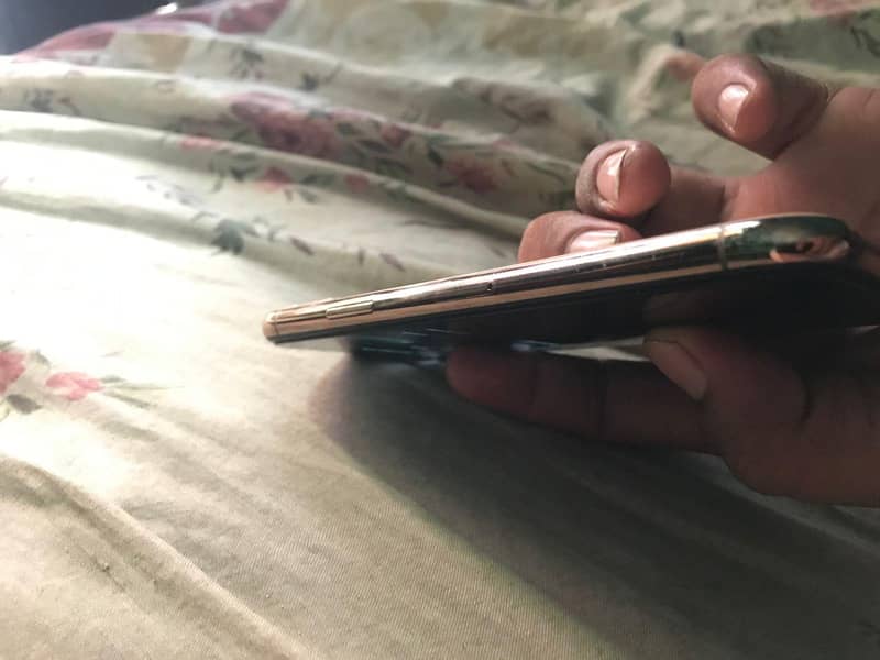 Apple iPhone 11 Pro 0