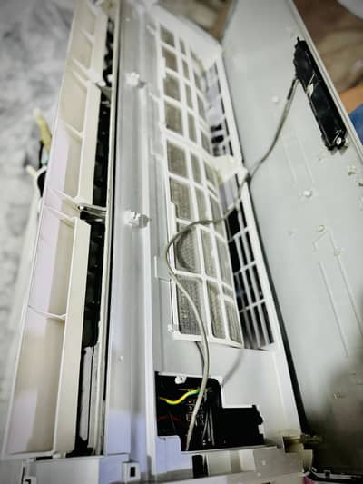 PEL INVERTER AC 1.5Ton