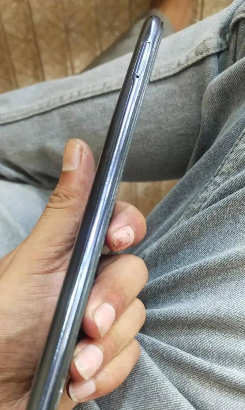 Infinix Note 10 Pro 8/128 6