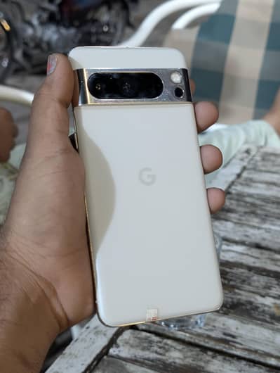 Google Pixel 8 Pro