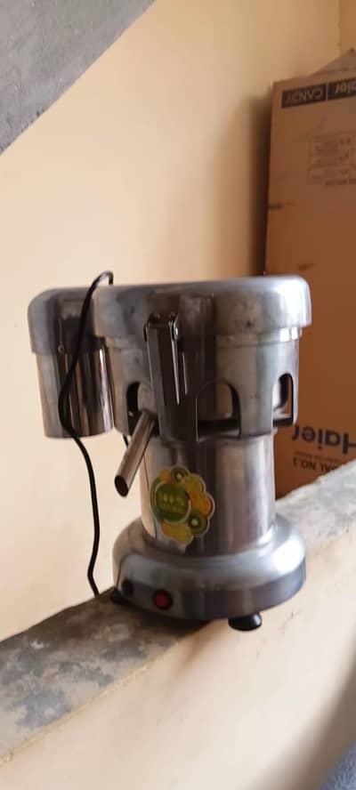Commercial Heavy Duty Juicer Extractor – Stainless Steel