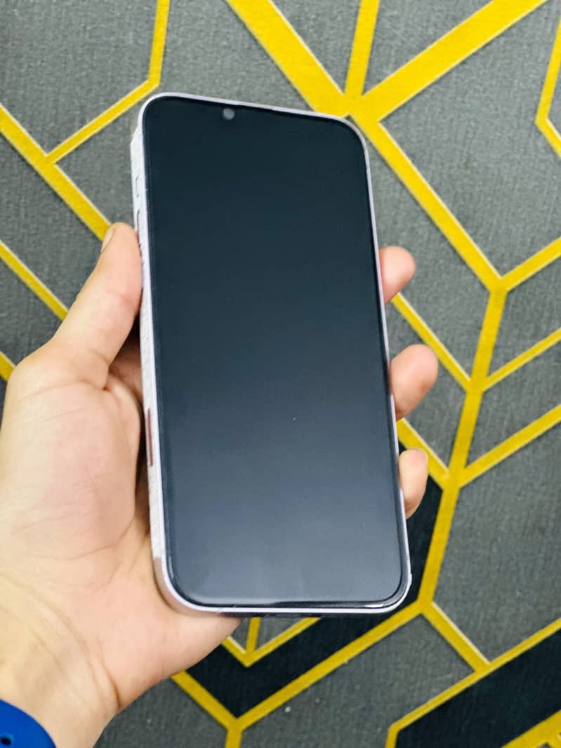 Apple iPhone 14 plus 3