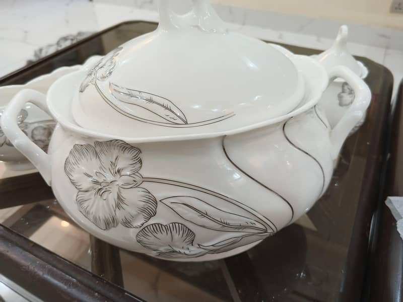 dinner set 0
