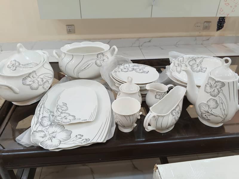 dinner set 2