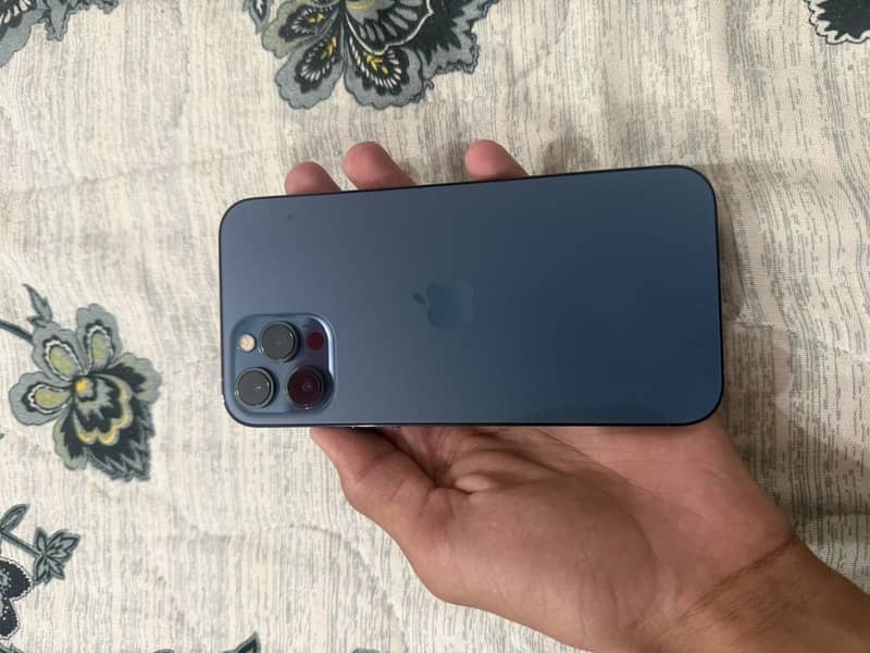 Apple iPhone 12 Pro Max 1