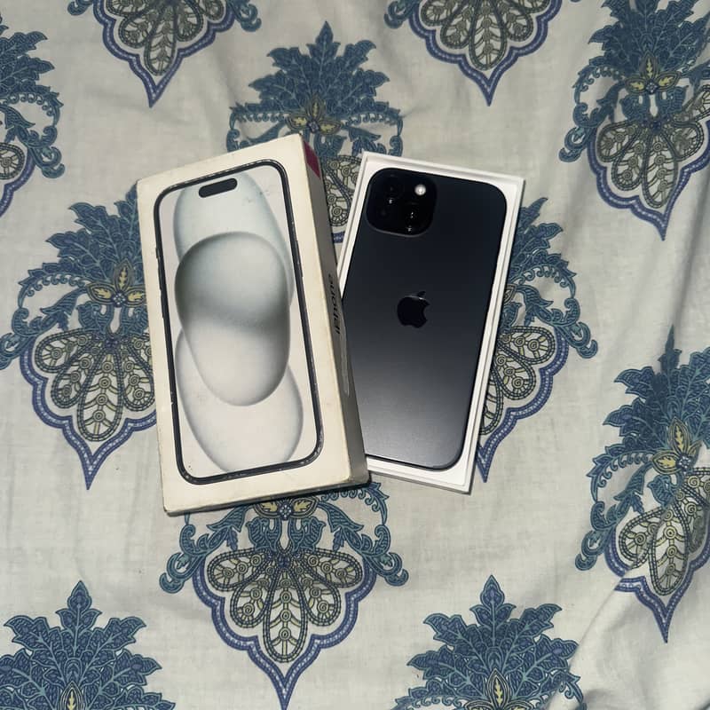 Apple iPhone 15 4