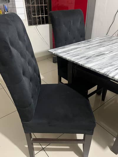 Dining table 4 seater for SALE