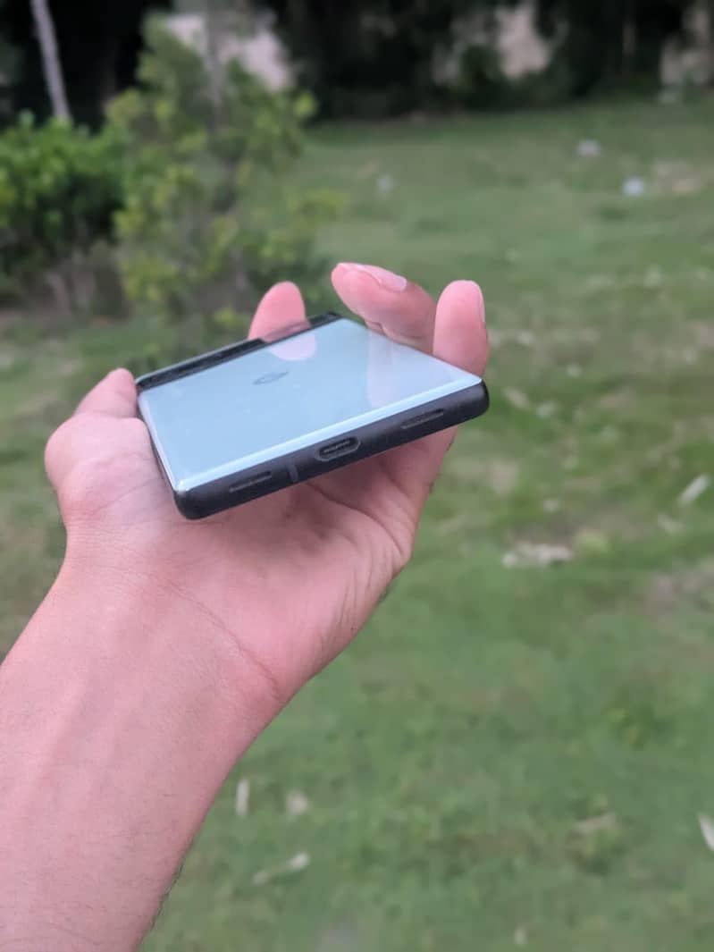 Google Pixel 6a 1