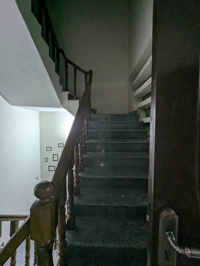 14 Marla Upper Portion Available for Rent