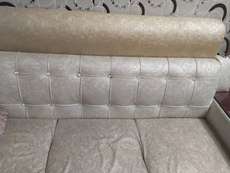 6 Seater Sofaset. 3