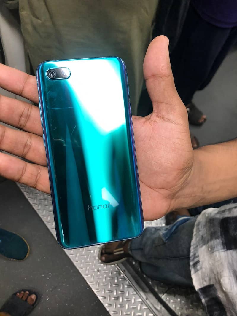 Honor 10 4