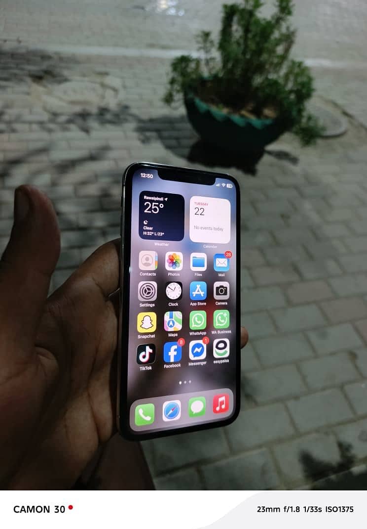 Apple iPhone X 2