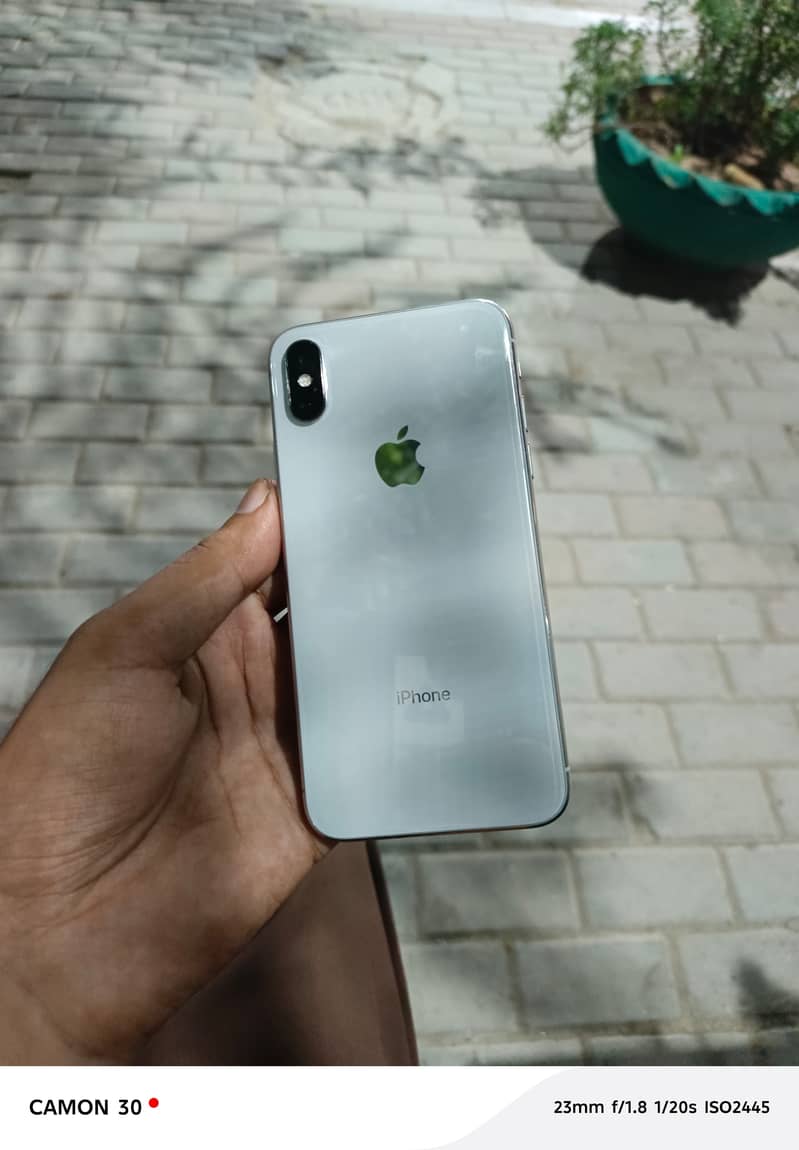 Apple iPhone X 5