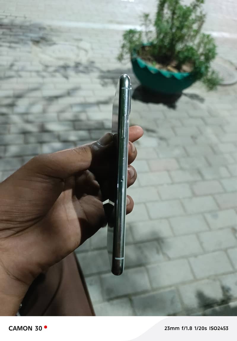 Apple iPhone X 9