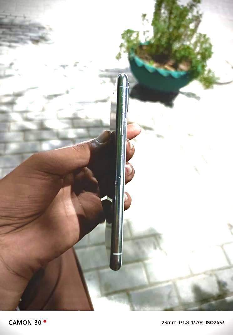 Apple iPhone X 10